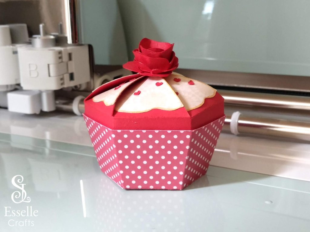 A small, red velvet inspired cupcake favour box designed and made by Esselle Crafts
