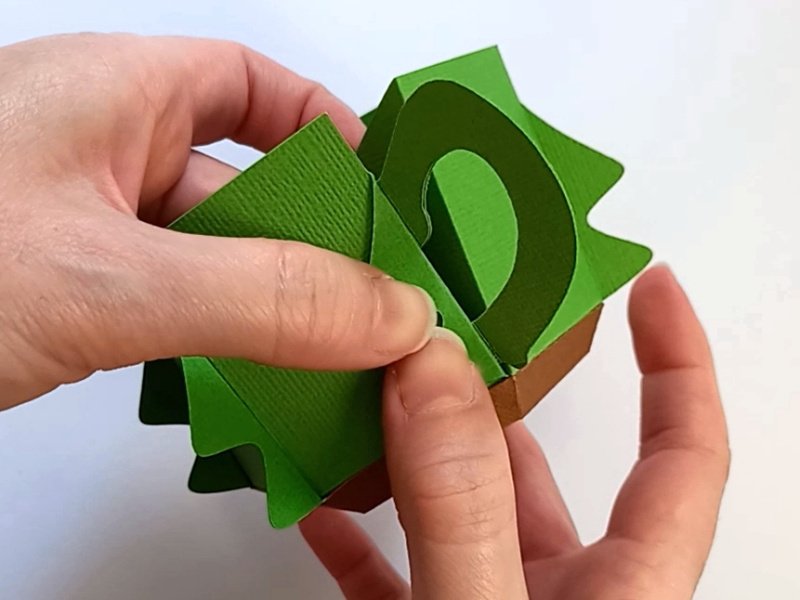 Paper Craft Christmas Tree Teapot Box for Gift Giving