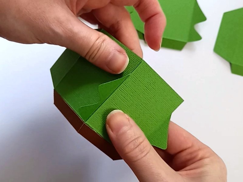 Paper Craft Christmas Tree Teapot Box for Gift Giving