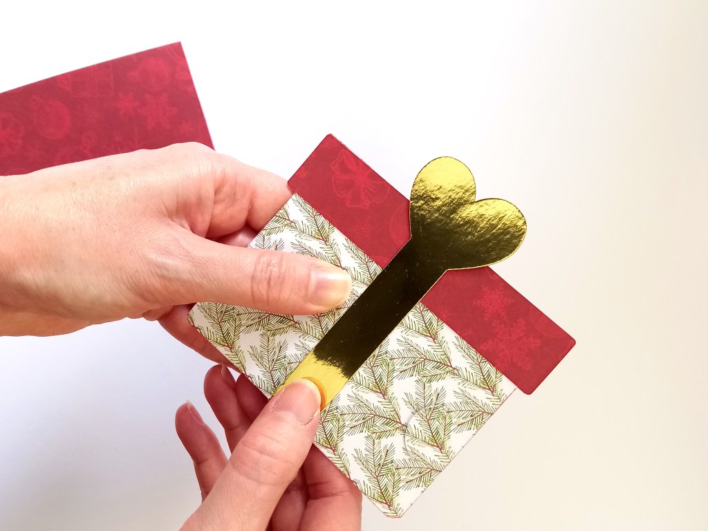 Paper Craft Present Gift Card Holder for Special Occasions